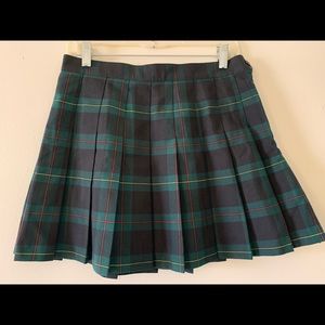 American Apparel Women’s pleated skirt, size M